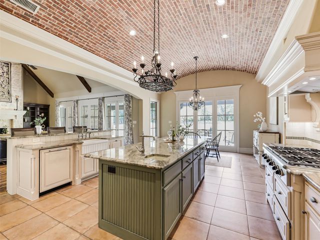 907 Foxglove Trail, Fairview, TX 75069