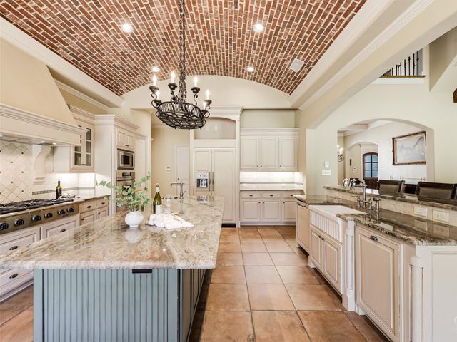 907 Foxglove Trail, Fairview, TX 75069