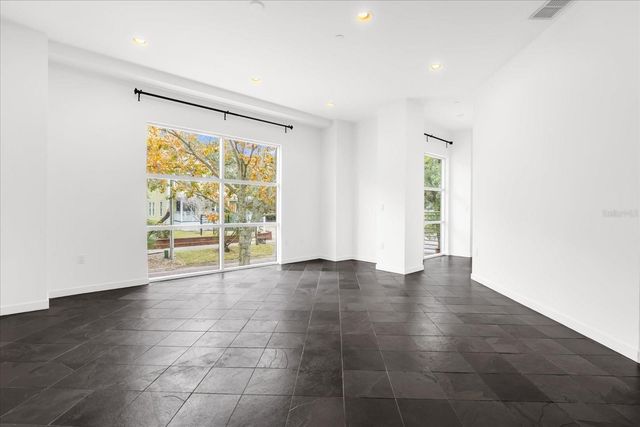 1 S EOLA DRIVE 3, Orlando, FL 32801