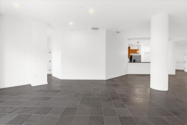 1 S EOLA DRIVE 3, Orlando, FL 32801