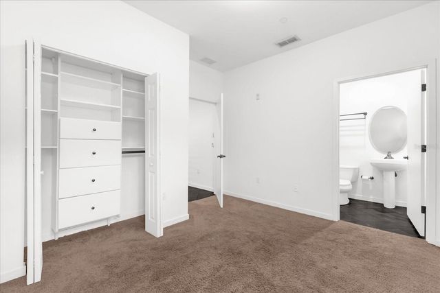 1 S EOLA DRIVE 3, Orlando, FL 32801