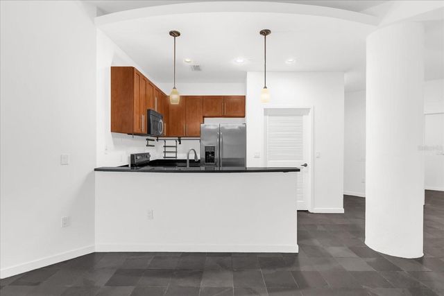 1 S EOLA DRIVE 3, Orlando, FL 32801