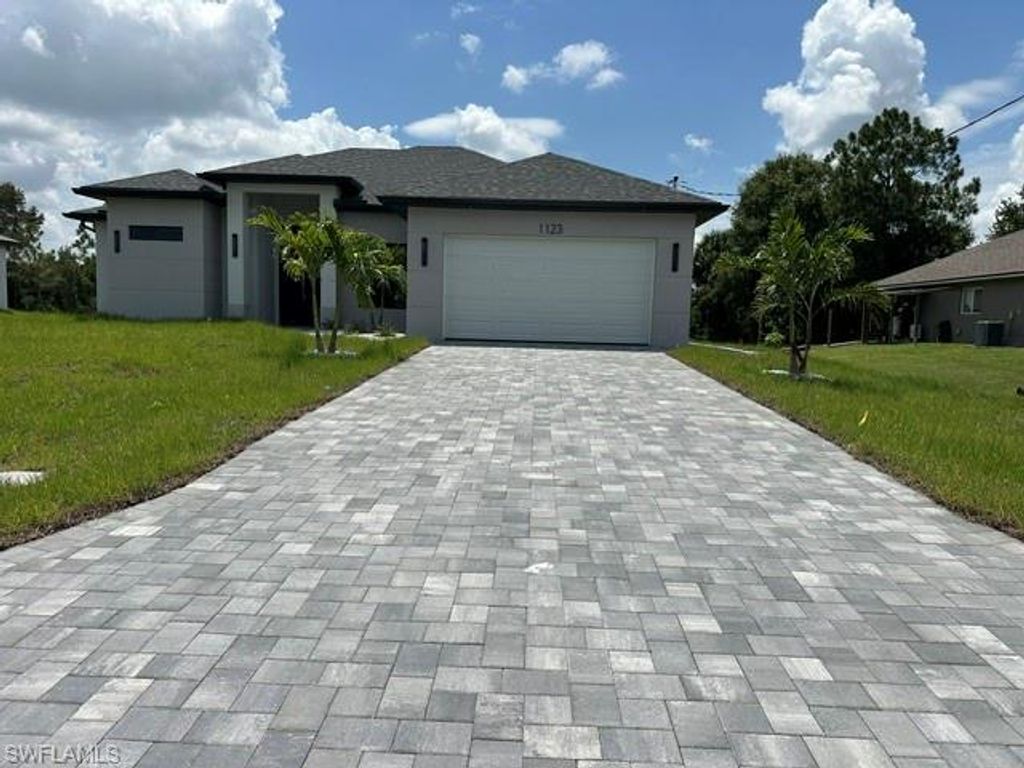 1123 Cariston AVE, Lehigh Acres, FL 33971