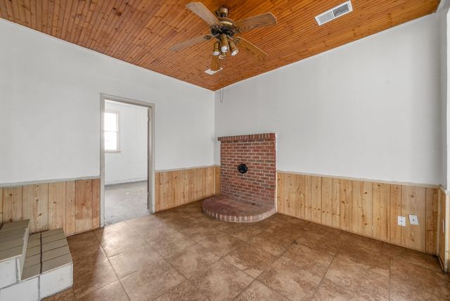 2307 Pendleton Dr, Clarksville, TN 37042