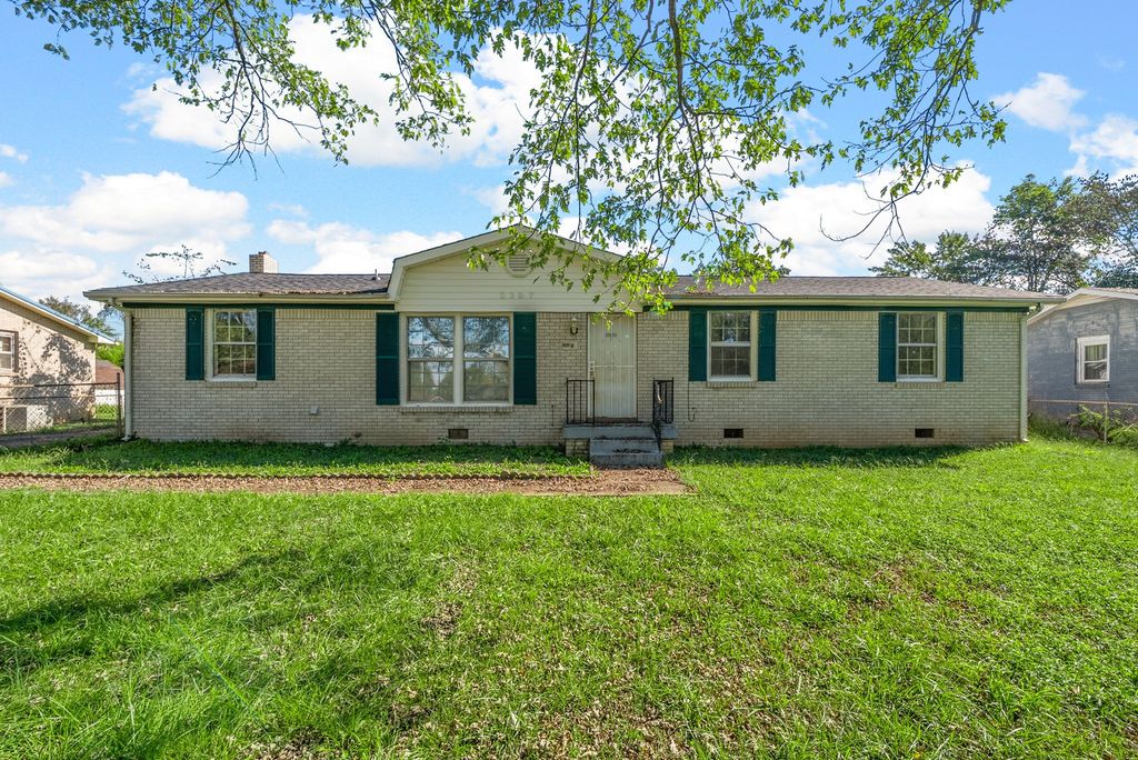 2307 Pendleton Dr, Clarksville, TN 37042