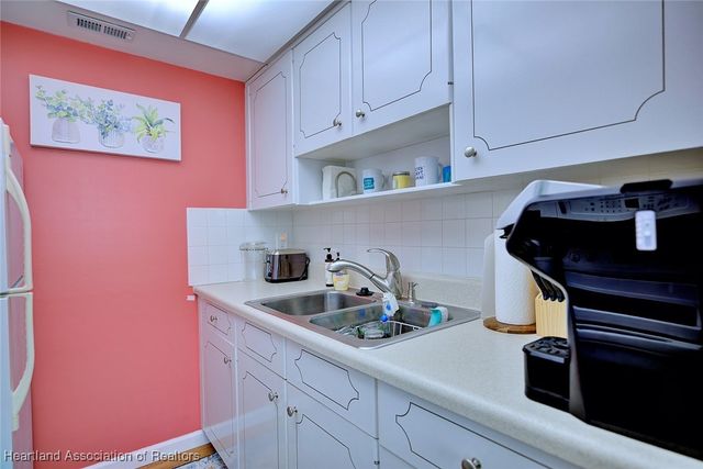 2111 Lakeview Drive 6B, Sebring, FL 33870