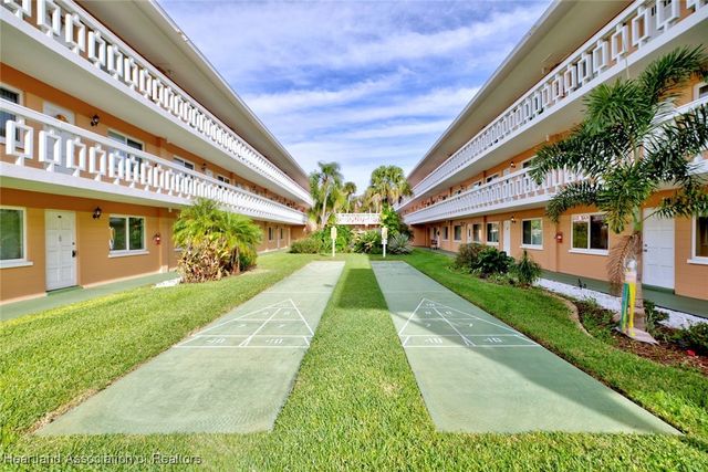 2111 Lakeview Drive 6B, Sebring, FL 33870