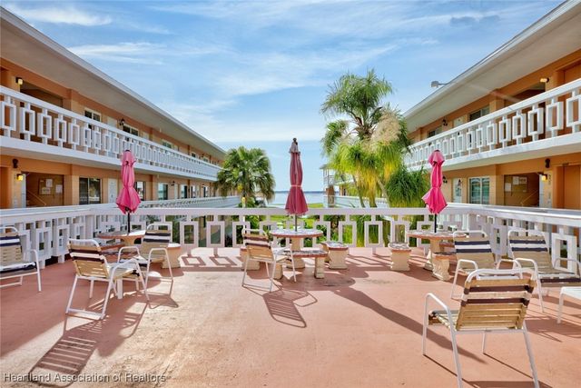 2111 Lakeview Drive 6B, Sebring, FL 33870