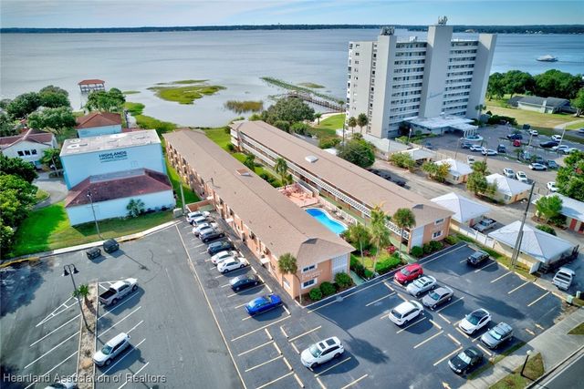 2111 Lakeview Drive 6B, Sebring, FL 33870