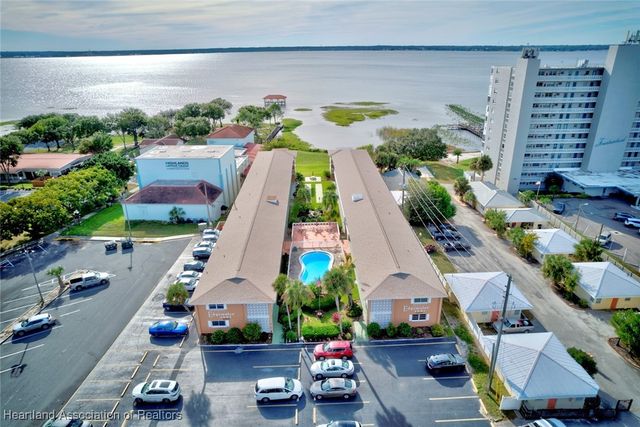 2111 Lakeview Drive 6B, Sebring, FL 33870