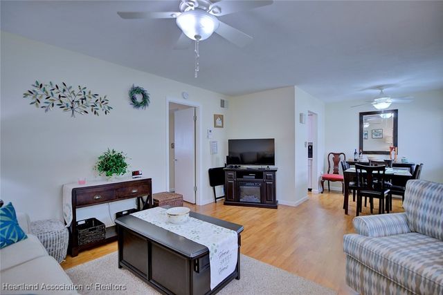 2111 Lakeview Drive 6B, Sebring, FL 33870