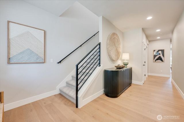 14303 SE 284th Place, Kent, WA 98042