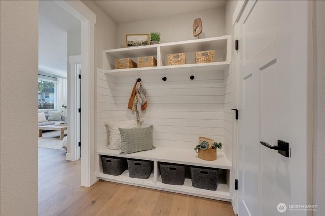 14303 SE 284th Place, Kent, WA 98042