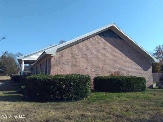 200 Flemming Lane, Indianola, MS 38751