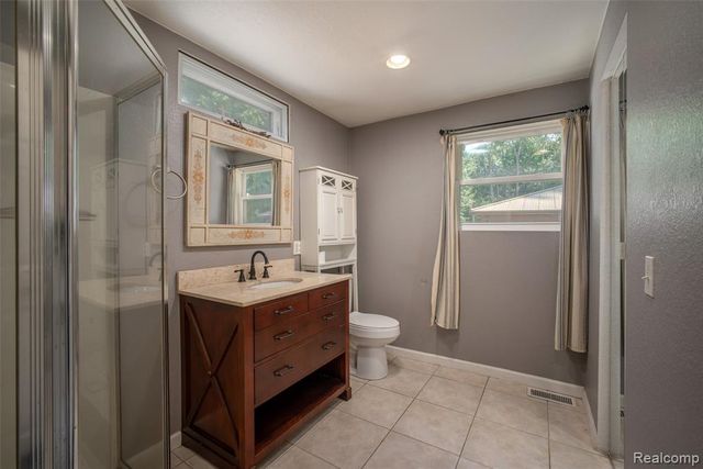 354 W Erie Road, Temperance, MI 48182