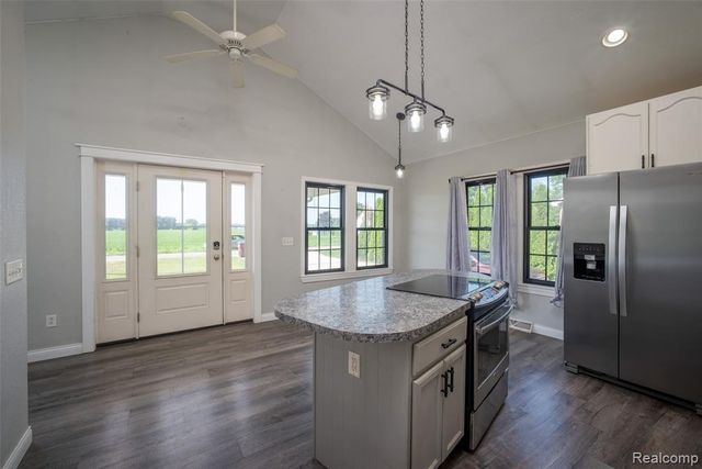 354 W Erie Road, Temperance, MI 48182