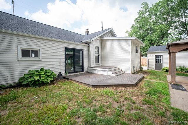 354 W Erie Road, Temperance, MI 48182
