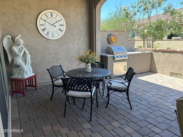 16822 W CATALINA Drive, Goodyear, AZ 85395