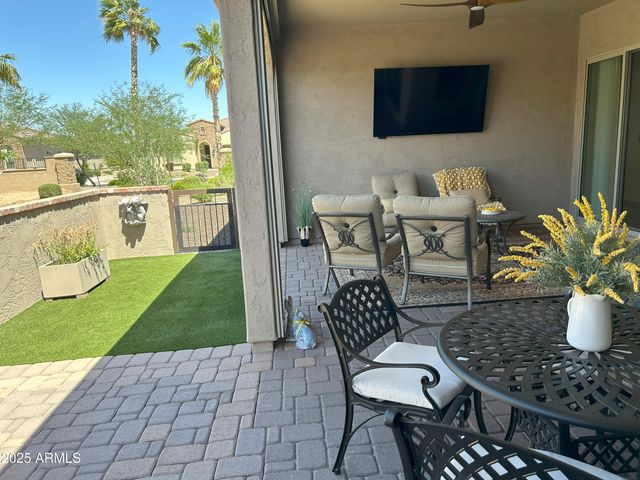 16822 W CATALINA Drive, Goodyear, AZ 85395