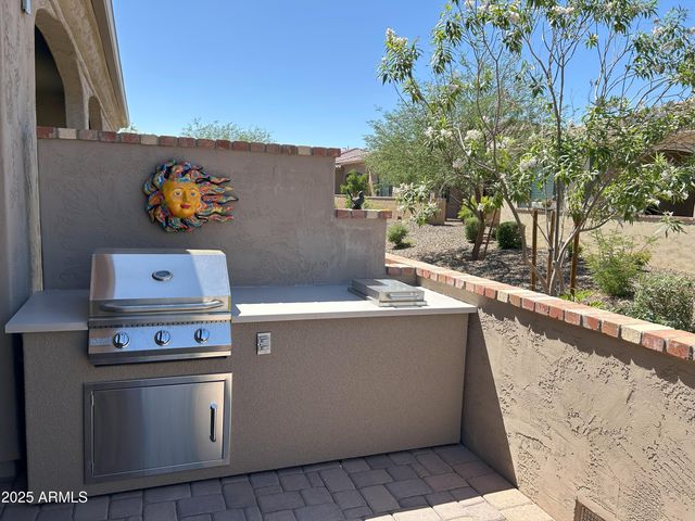 16822 W CATALINA Drive, Goodyear, AZ 85395