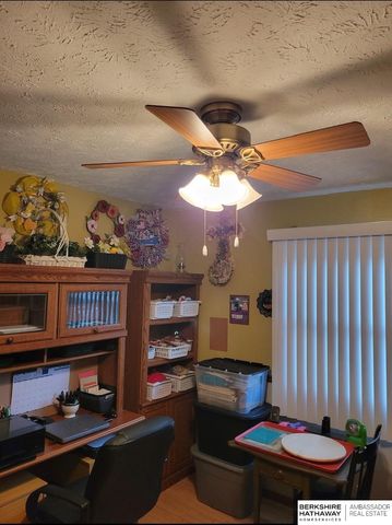 7814 Leafplum Drive, La Vista, NE 68128