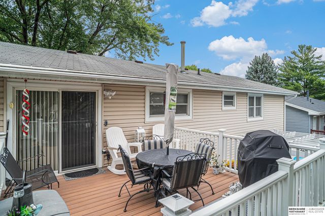 7814 Leafplum Drive, La Vista, NE 68128