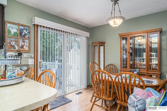 7814 Leafplum Drive, La Vista, NE 68128