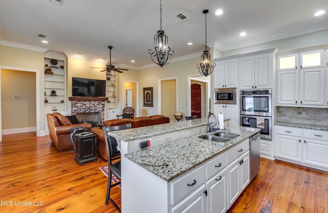 158 Hampton Hills Boulevard, Canton, MS 39046