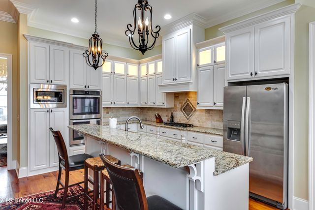 158 Hampton Hills Boulevard, Canton, MS 39046