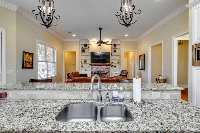 158 Hampton Hills Boulevard, Canton, MS 39046