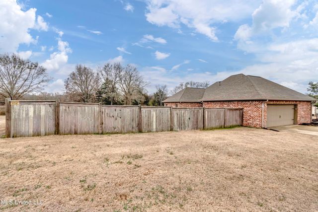 158 Hampton Hills Boulevard, Canton, MS 39046