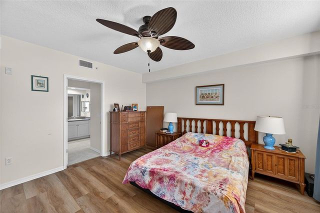 960 STARKEY ROAD 2302, Largo, FL 33771