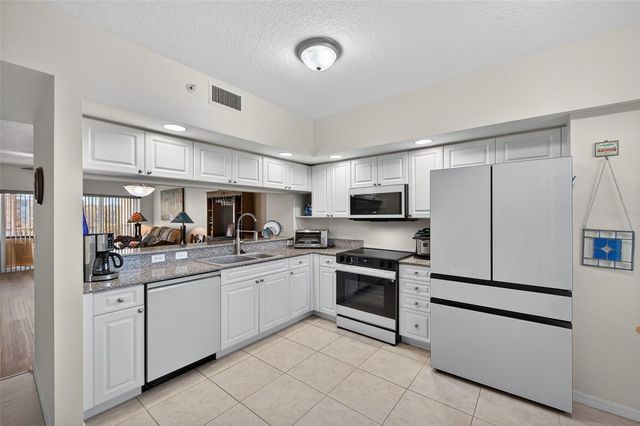 960 STARKEY ROAD 2302, Largo, FL 33771