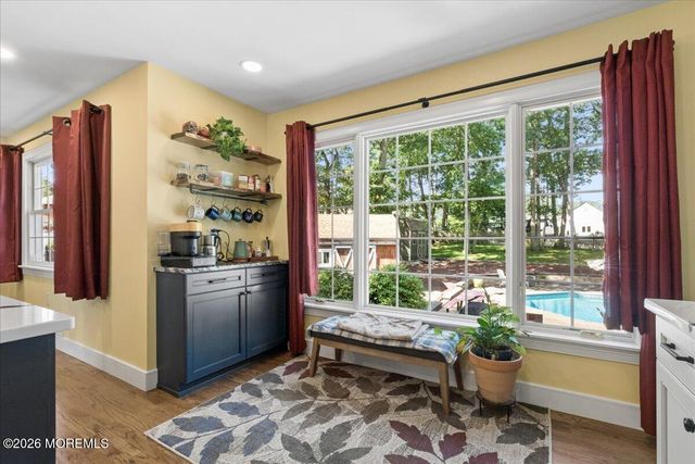 7 Sandspring Drive, Eatontown, NJ 07724
