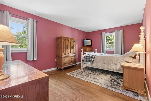 7 Sandspring Drive, Eatontown, NJ 07724