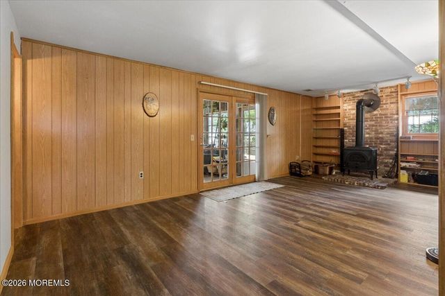 7 Sandspring Drive, Eatontown, NJ 07724