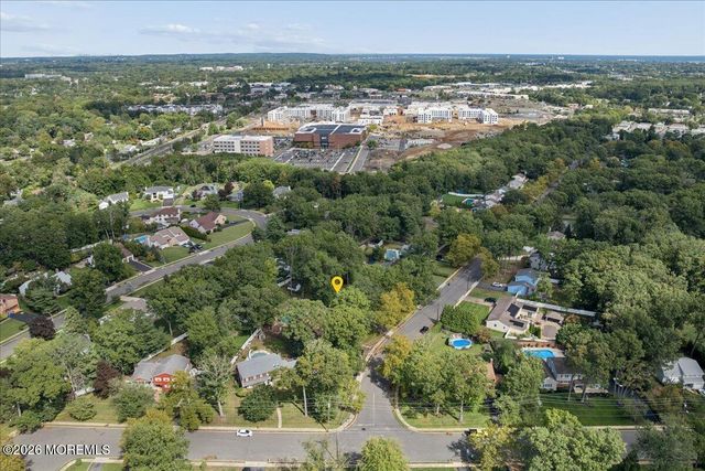7 Sandspring Drive, Eatontown, NJ 07724