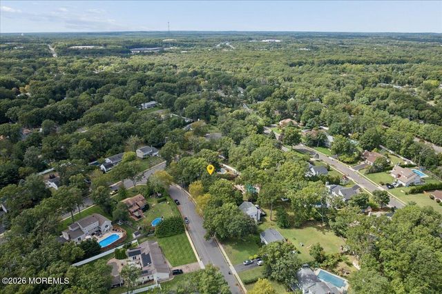 7 Sandspring Drive, Eatontown, NJ 07724