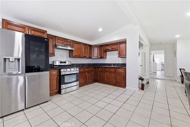 11961 170th Street, Artesia, CA 90701