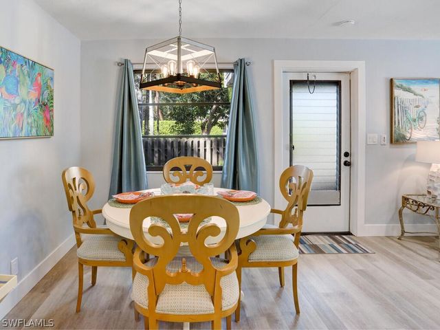 1014 Broad AVE N, Naples, FL 34102