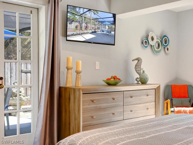 1014 Broad AVE N, Naples, FL 34102