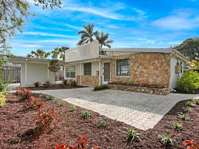 1014 Broad AVE N, Naples, FL 34102