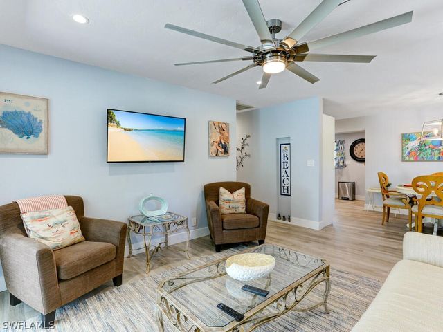 1014 Broad AVE N, Naples, FL 34102