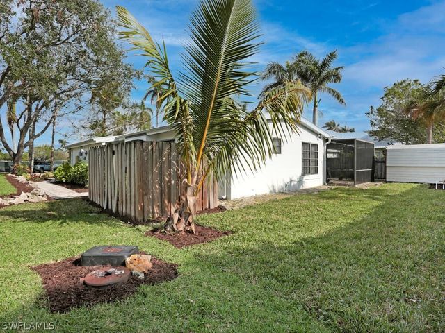 1014 Broad AVE N, Naples, FL 34102