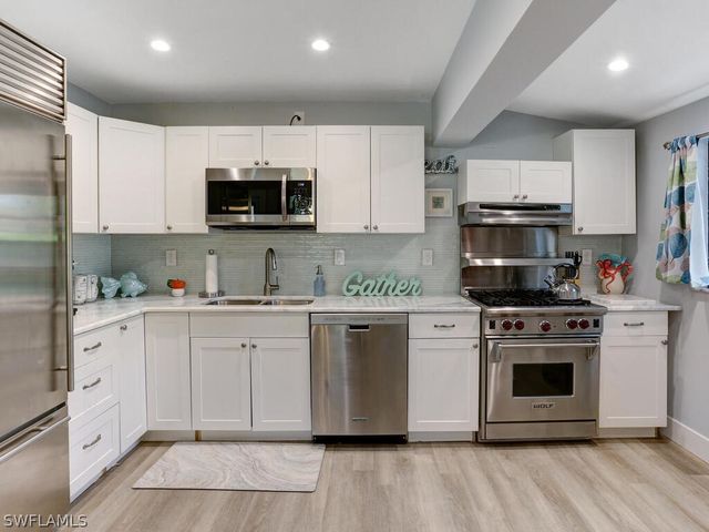 1014 Broad AVE N, Naples, FL 34102