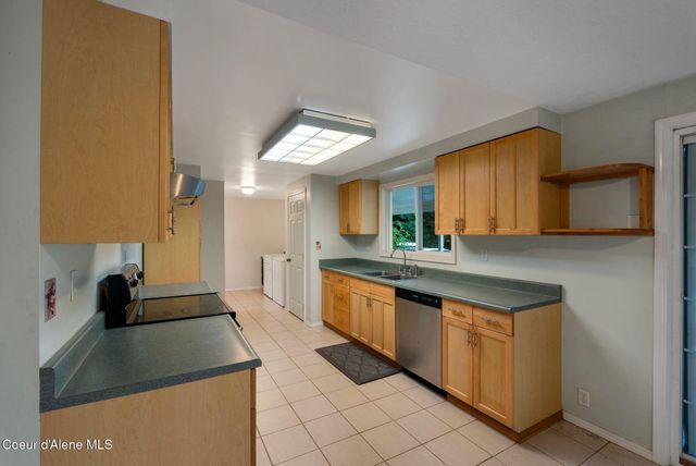 55 Trotter Ln, Sandpoint, ID 83864