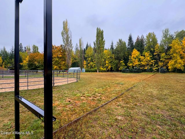 55 Trotter Ln, Sandpoint, ID 83864