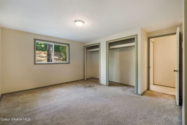 55 Trotter Ln, Sandpoint, ID 83864