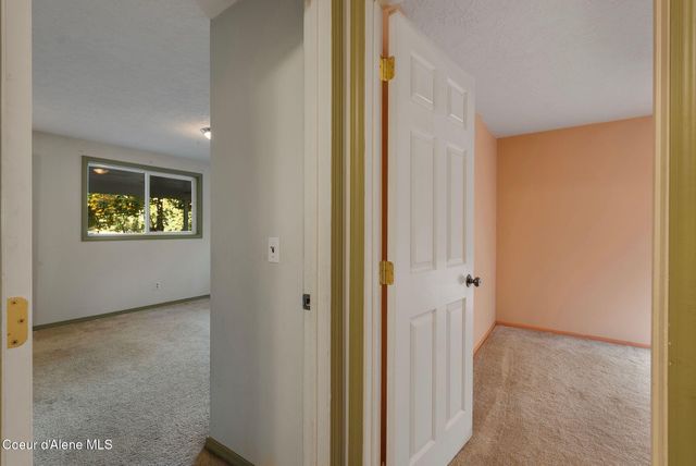 55 Trotter Ln, Sandpoint, ID 83864