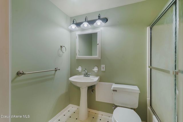 55 Trotter Ln, Sandpoint, ID 83864